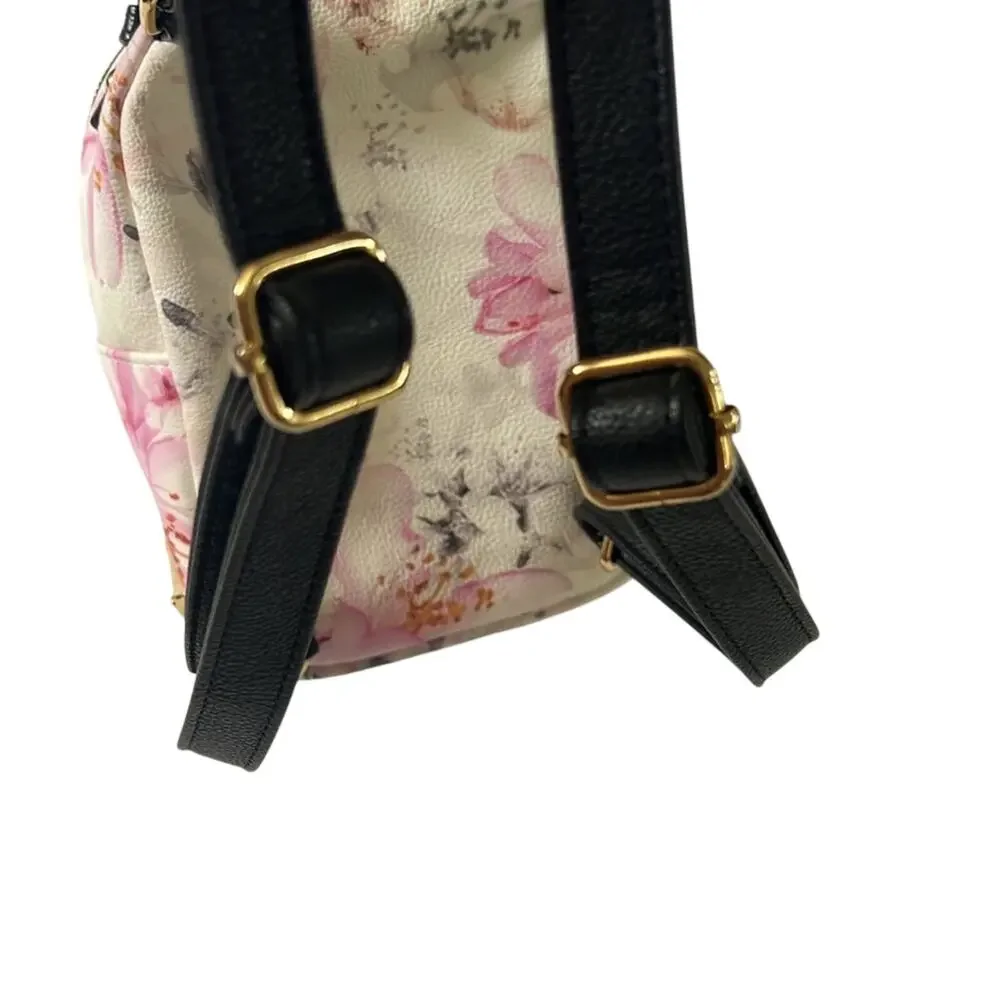 Betsey Johnson excellent very